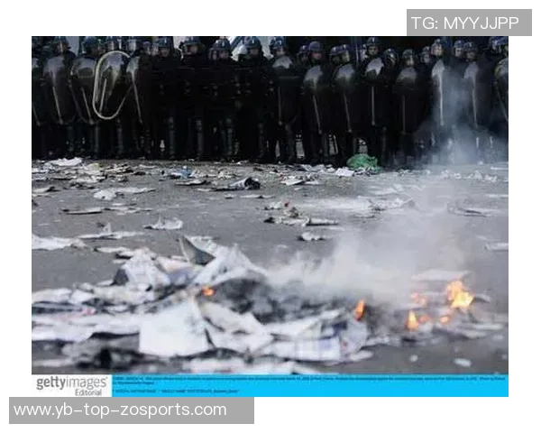 法国庆祝阿尔及利亚晋级引发骚乱巴黎政府紧急发出安全警告